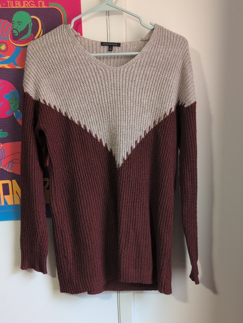Staccato Taupe and Burgundy V-Neck Colorblock Sweater